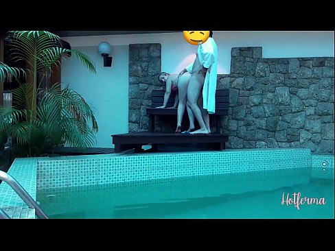❤️ Boss invita a cameriera à a piscina, ma ùn pudia resiste à un caldu ❤️❌ Porno à porn co.sexygirlspics.ru ﹏